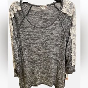 World Unity Women Top 3X New